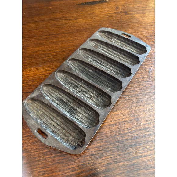 Other - Vintage Cast Iron Cornbread Pan 7 Stick Corn Cob Mold Baking Tray Muffin Pan